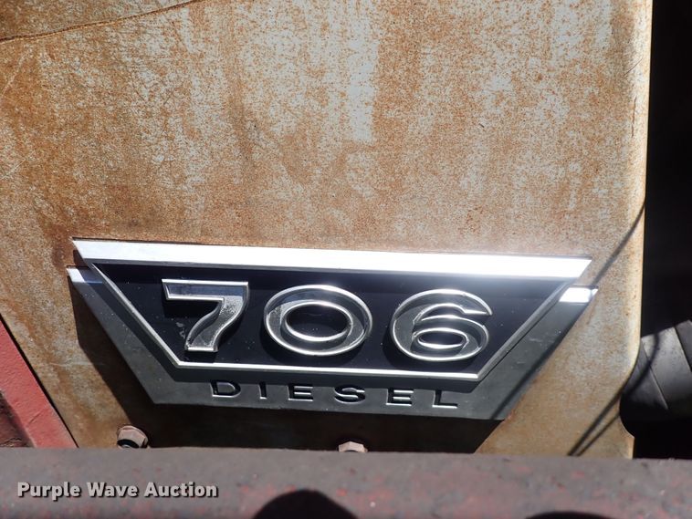 image for item DS7144 Farmall 706  tractor