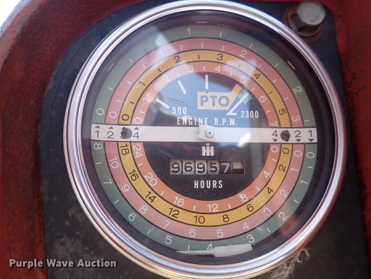 image for item DS7144 Farmall 706  tractor