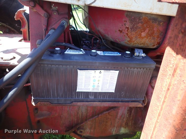 image for item DS7144 Farmall 706  tractor