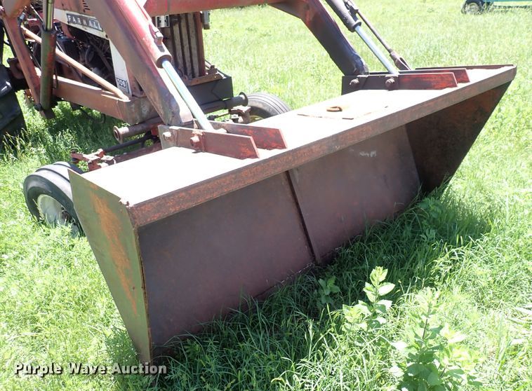 image for item DS7144 Farmall 706  tractor