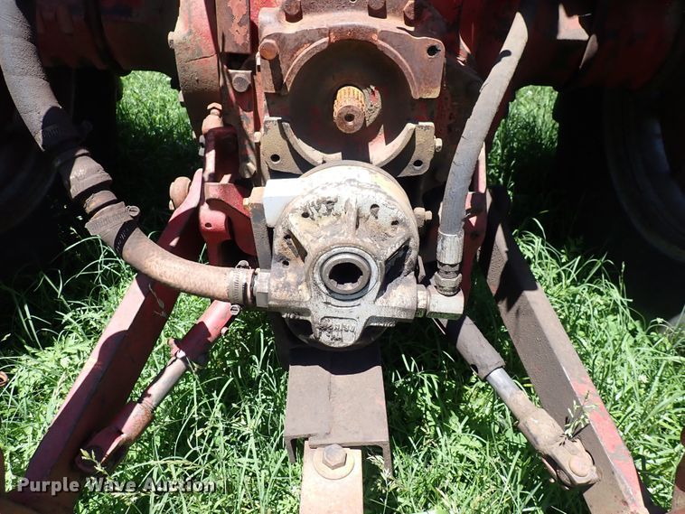 image for item DS7144 Farmall 706  tractor