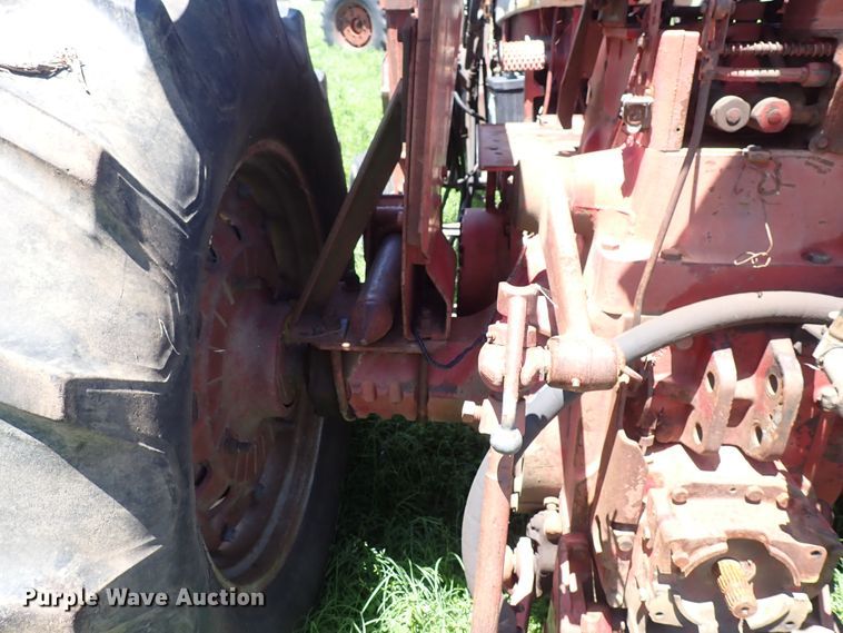 image for item DS7144 Farmall 706  tractor