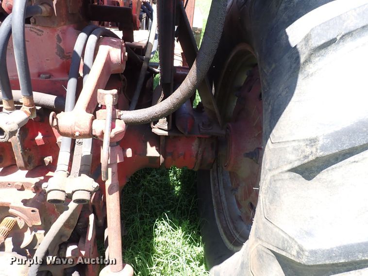 image for item DS7144 Farmall 706  tractor
