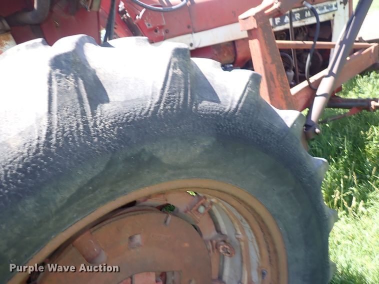 image for item DS7144 Farmall 706  tractor