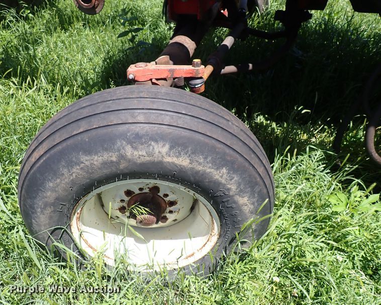 image for item DS7144 Farmall 706  tractor