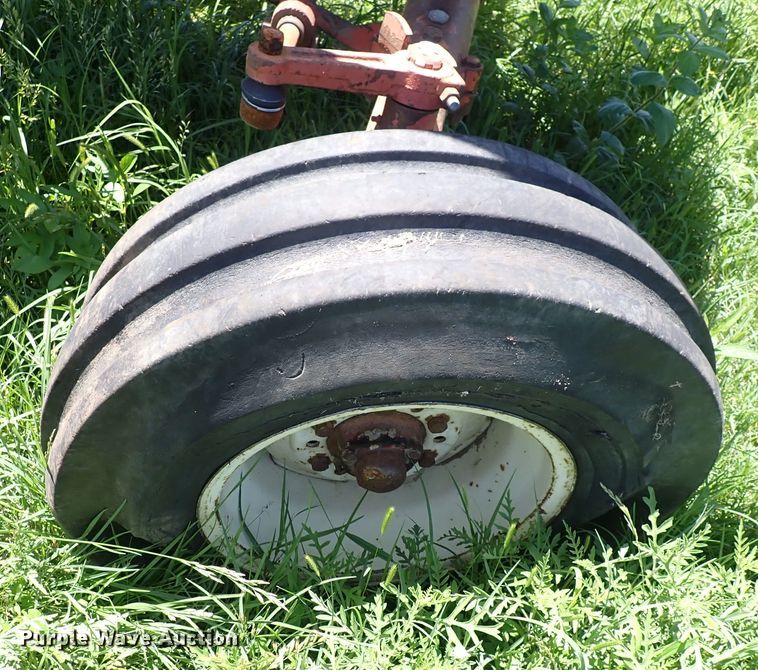 image for item DS7144 Farmall 706  tractor