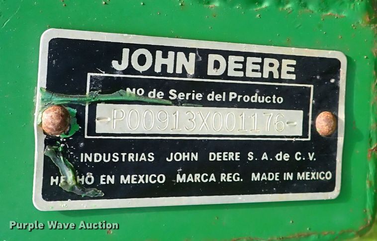 image for item DS7148 John Deere 913  V-ripper