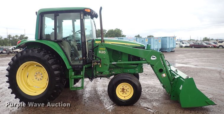 image for item DS7152 2003 John Deere 6320  tractor