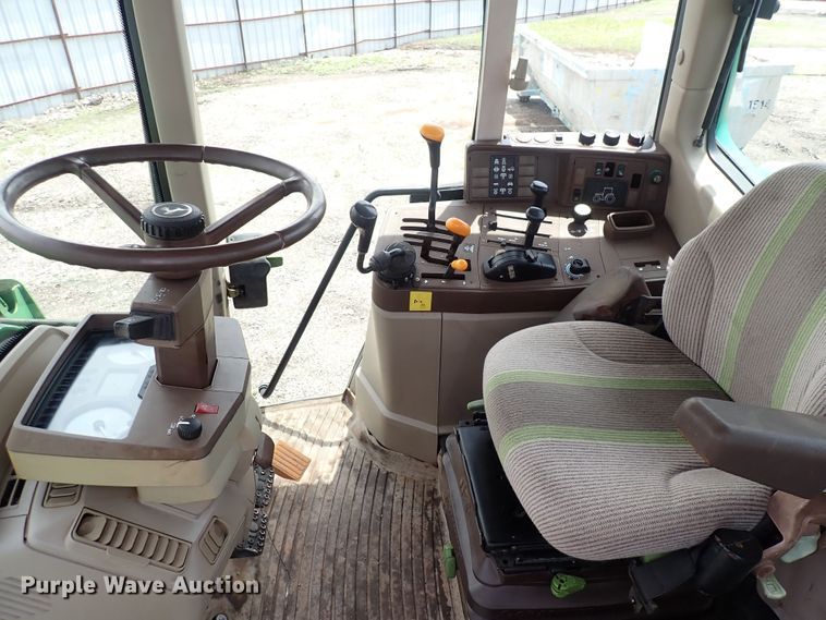 image for item DS7152 2003 John Deere 6320  tractor