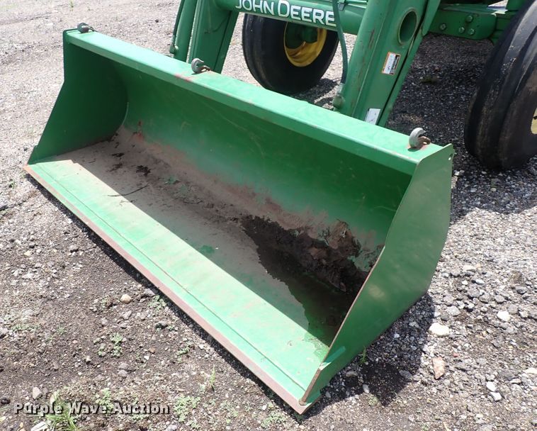 image for item DS7152 2003 John Deere 6320  tractor