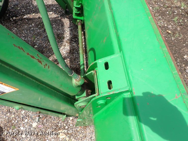 image for item DS7152 2003 John Deere 6320  tractor