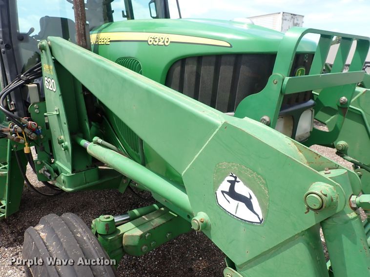 image for item DS7152 2003 John Deere 6320  tractor
