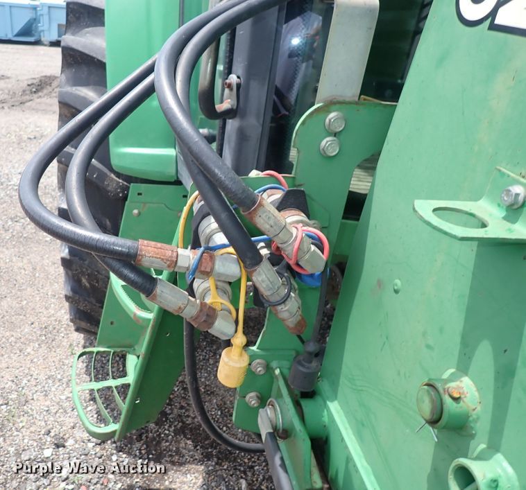 image for item DS7152 2003 John Deere 6320  tractor