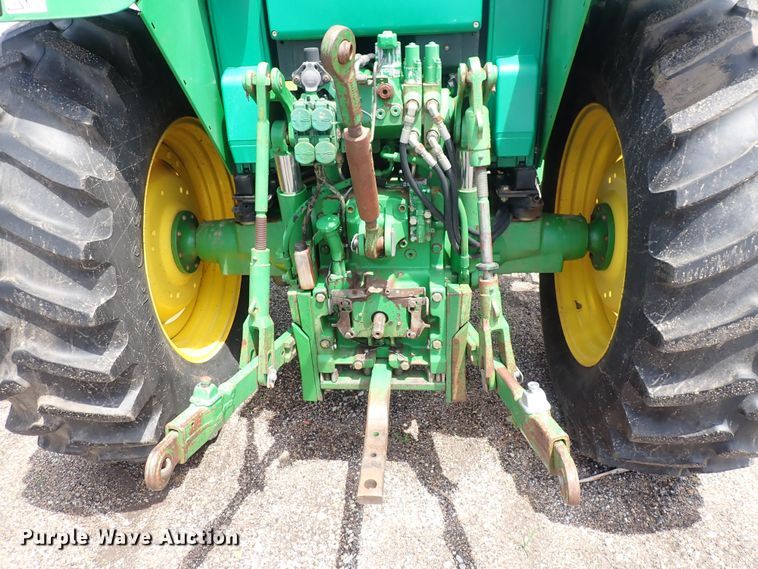image for item DS7152 2003 John Deere 6320  tractor