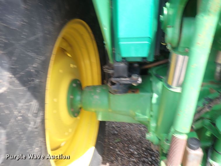 image for item DS7152 2003 John Deere 6320  tractor