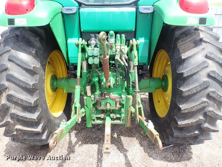 image for item DS7152 2003 John Deere 6320  tractor