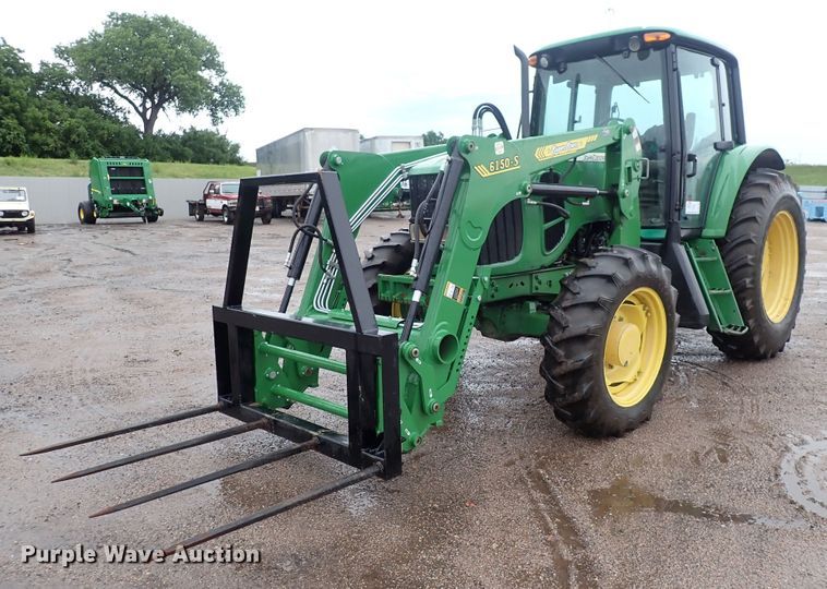 image for item DS7153 John Deere 7130 MFWD tractor