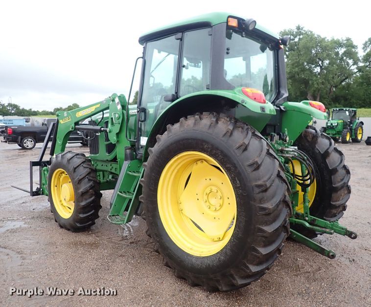 image for item DS7153 John Deere 7130 MFWD tractor
