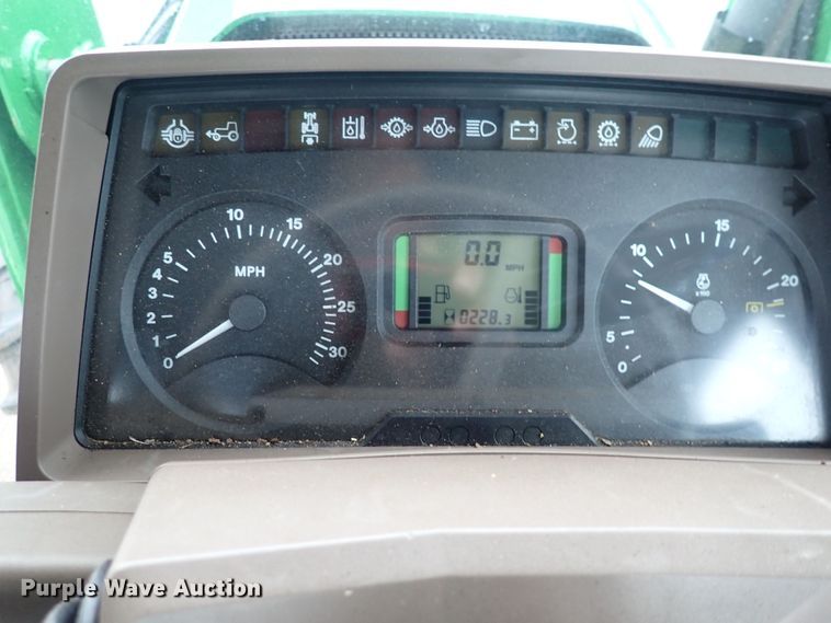 image for item DS7153 John Deere 7130 MFWD tractor