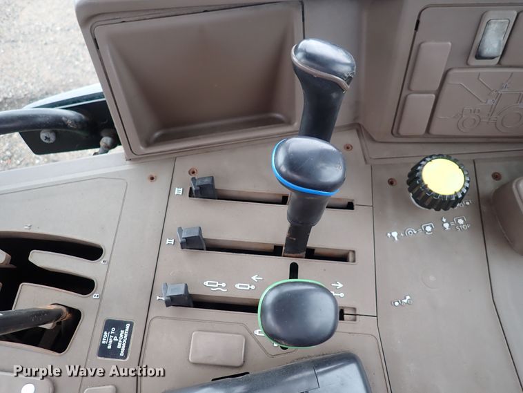 image for item DS7153 John Deere 7130 MFWD tractor