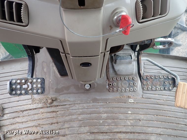 image for item DS7153 John Deere 7130 MFWD tractor