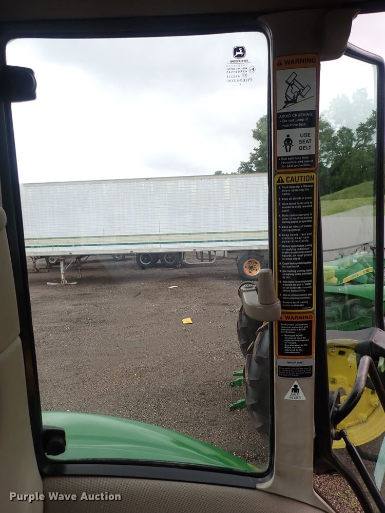 image for item DS7153 John Deere 7130 MFWD tractor