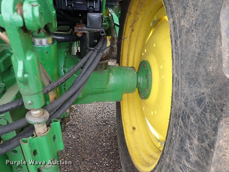 image for item DS7153 John Deere 7130 MFWD tractor
