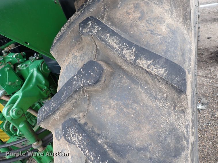 image for item DS7153 John Deere 7130 MFWD tractor