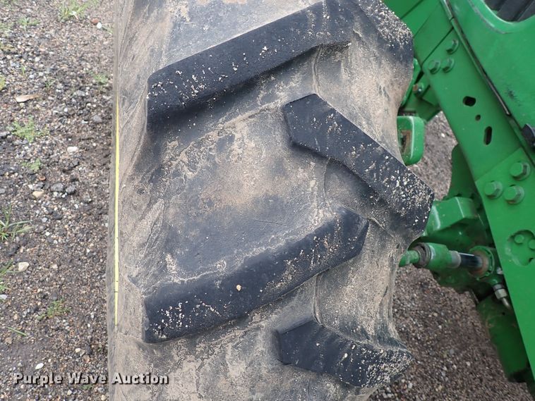 image for item DS7153 John Deere 7130 MFWD tractor