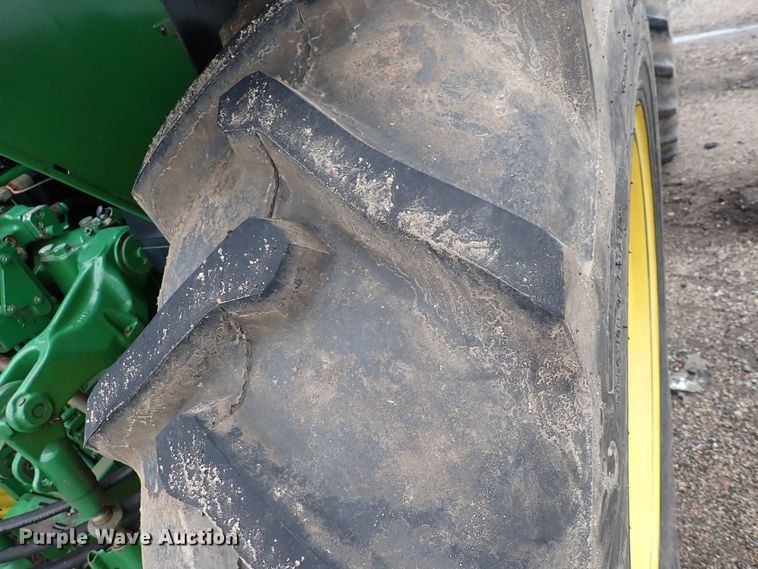 image for item DS7153 John Deere 7130 MFWD tractor