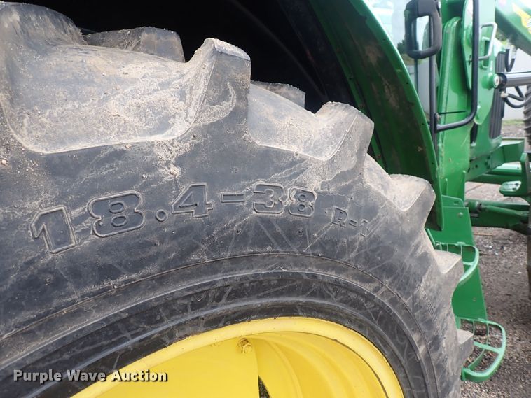 image for item DS7153 John Deere 7130 MFWD tractor