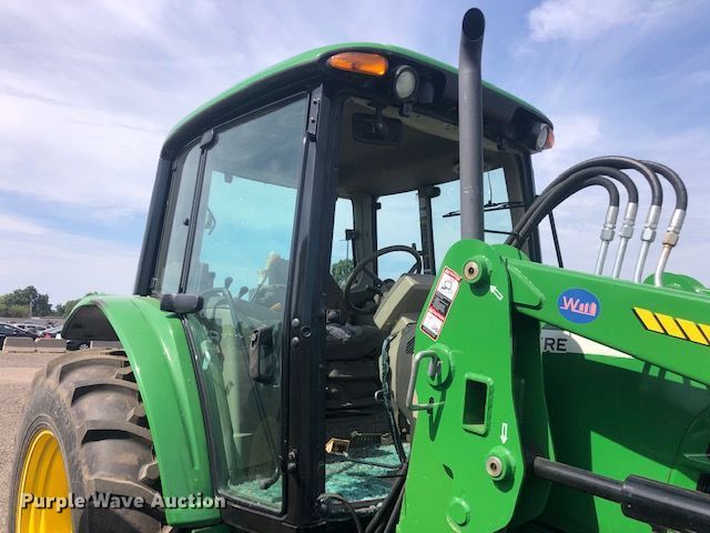 image for item DS7153 John Deere 7130 MFWD tractor