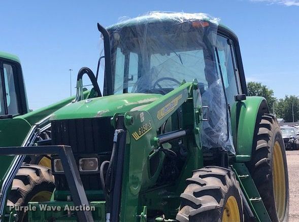 image for item DS7153 John Deere 7130 MFWD tractor