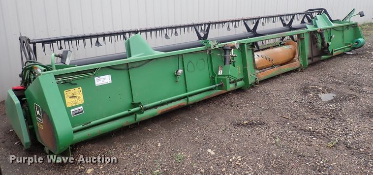 image for item DS7159 1996 John Deere 930  flex head