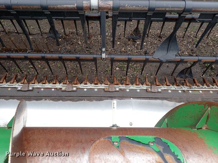 image for item DS7159 1996 John Deere 930  flex head