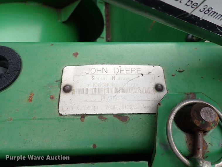 image for item DS7159 1996 John Deere 930  flex head