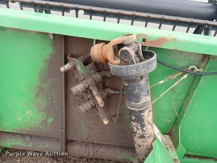 image for item DS7159 1996 John Deere 930  flex head