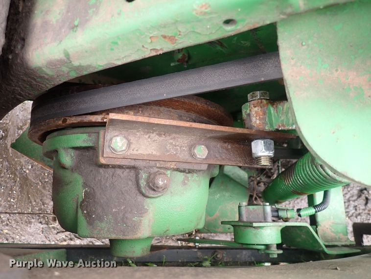 image for item DS7159 1996 John Deere 930  flex head