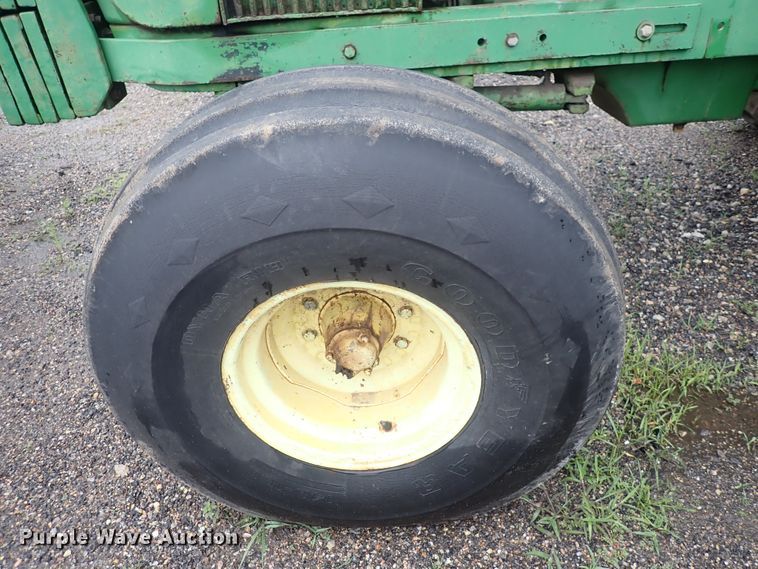 image for item DS7160 1974 John Deere 6030  tractor