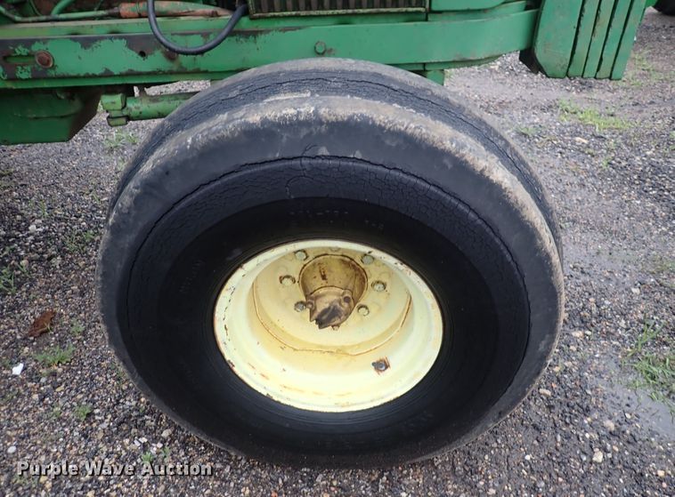 image for item DS7160 1974 John Deere 6030  tractor