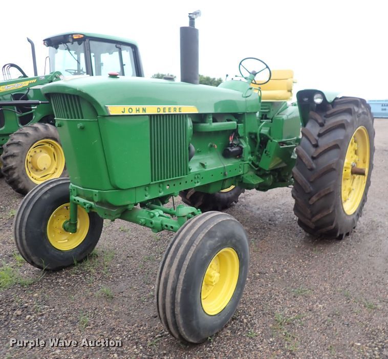 image for item DS7161 1972 John Deere 4020  tractor