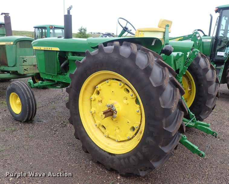 image for item DS7161 1972 John Deere 4020  tractor