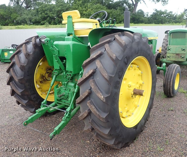 image for item DS7161 1972 John Deere 4020  tractor