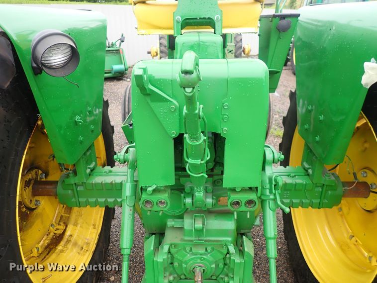 image for item DS7161 1972 John Deere 4020  tractor