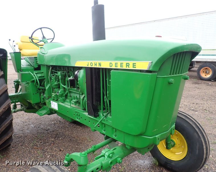 image for item DS7161 1972 John Deere 4020  tractor