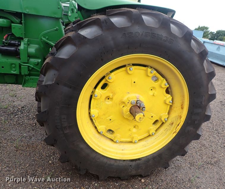 image for item DS7161 1972 John Deere 4020  tractor