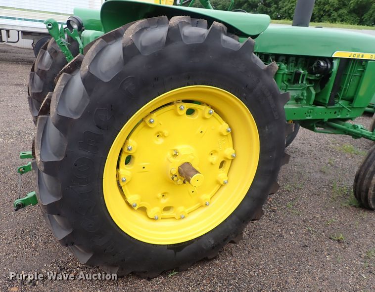image for item DS7161 1972 John Deere 4020  tractor