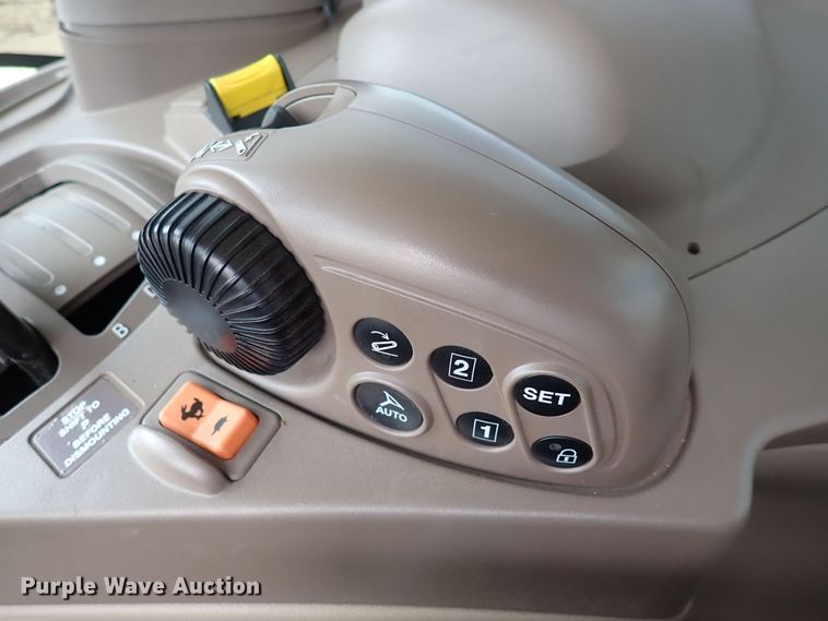 image for item DS7162 2017 John Deere 6130R  MFWD tractor