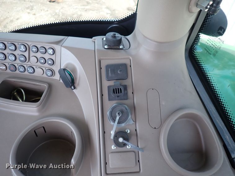 image for item DS7162 2017 John Deere 6130R  MFWD tractor