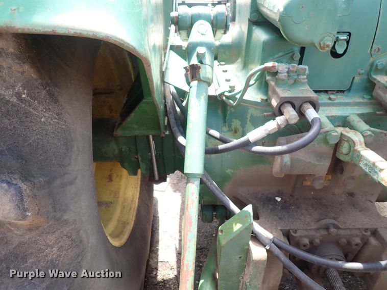 image for item DS7163 John Deere  tractor